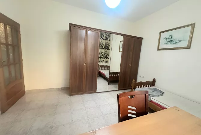 Shtepi me qera Shtepi Private ne Tirane, 2+1, Mobilimi E mobiluar, Pagesa 550  Euro.