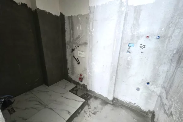 Apartment for sale in Durres 2+1, Emty