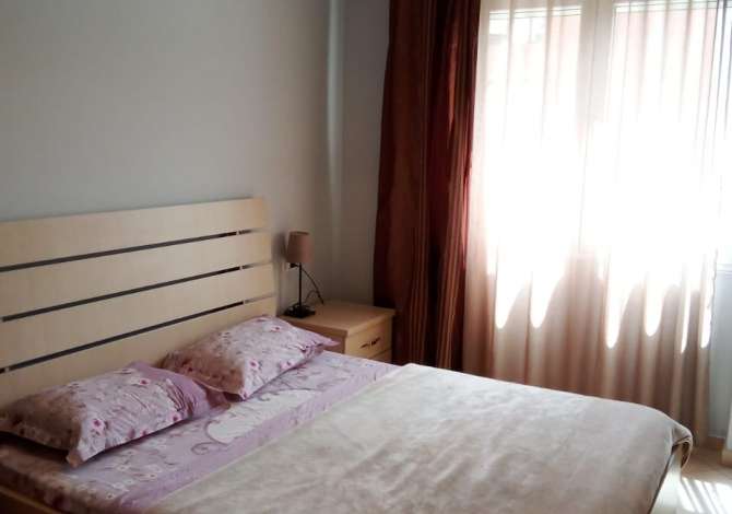 Shtepi ne shitje Apartament ne Tirane, 1+1, Mobilimi E mobiluar, Pagesa 155,000  Euro.