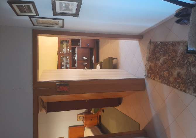 Shtepi ne shitje Apartament ne Tirane, 2+1, Mobilimi Bosh, pa mobiluar, Pagesa 84,000  Euro.