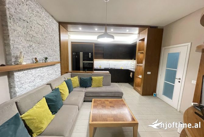 Shtepi me qera 1+1 ne Tirane - 550 Euro