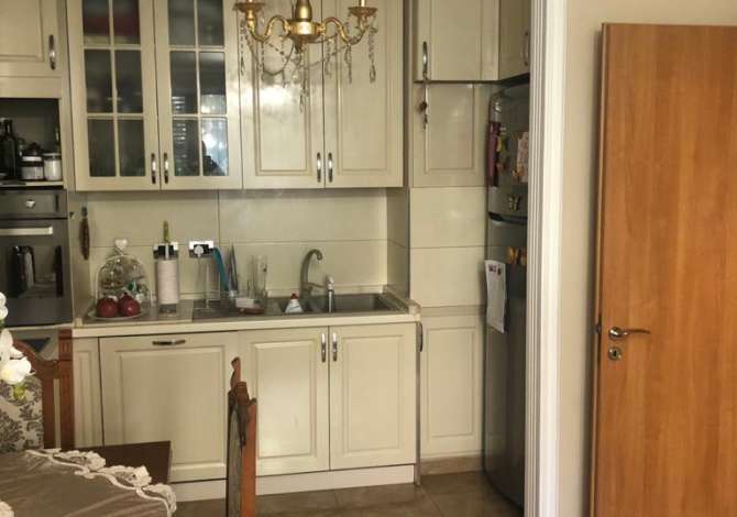 Shtepi me qera 2+1 ne Tirane - 770 Euro