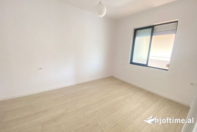 Shtepi ne shitje 1+1 ne Tirane - 130,000 Euro