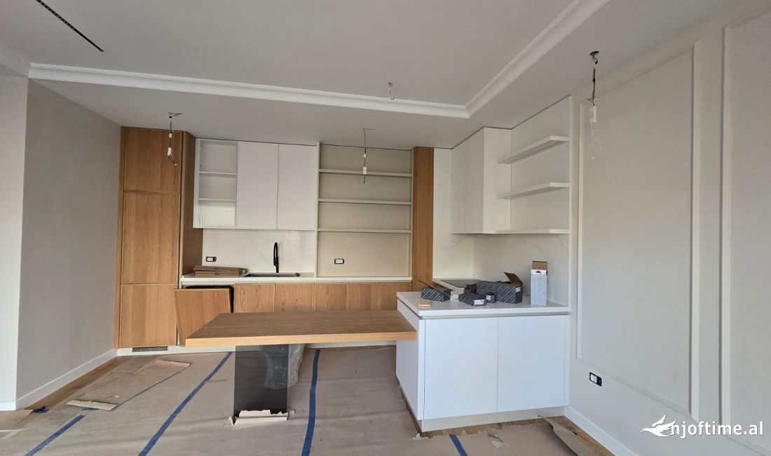 Shtepi me qera Apartament ne Tirane, 1+1, Mobilimi E mobiluar, Pagesa 700  Euro.