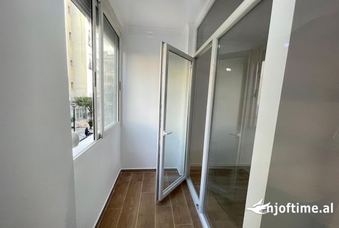 Shtepi ne shitje 1+1 ne Tirane - 125,000 Euro