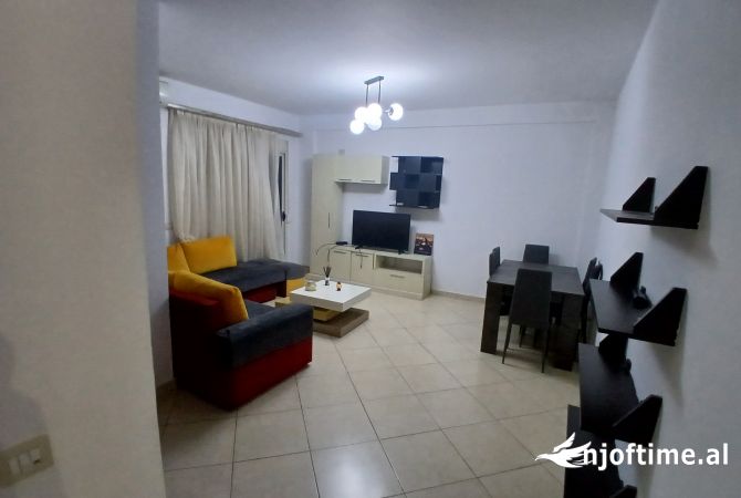 Shtepi me qera 2+1 ne Tirane - 500 Euro