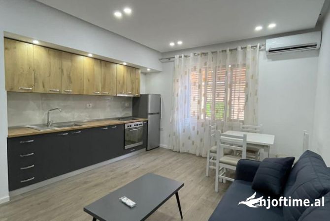 Shtepi me qera 1+1 ne Tirane - 450 Euro