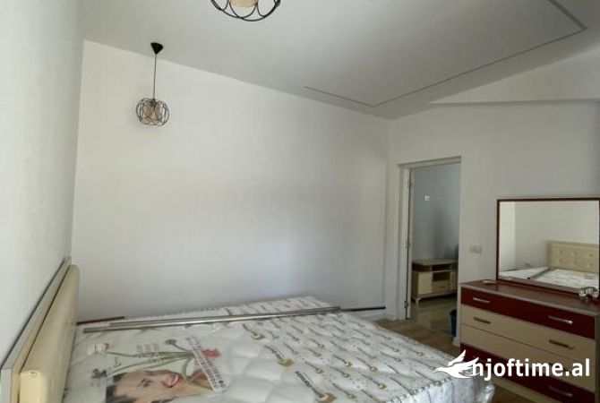 Shtepi me qera 1+1 ne Tirane - 450 Euro