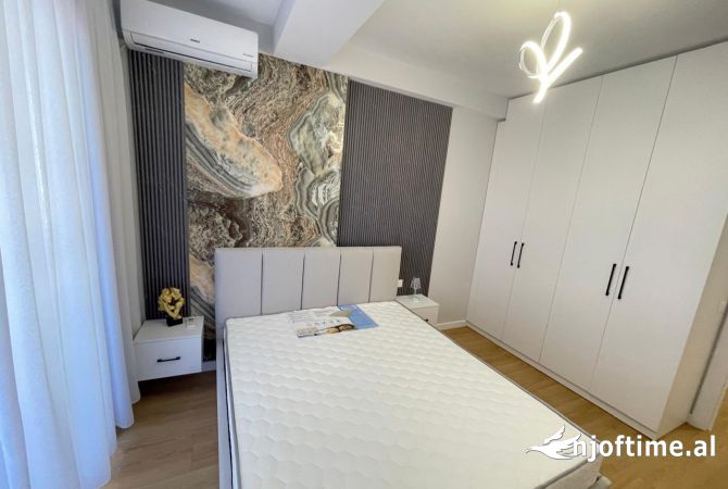 Shtepi ne shitje Apartament ne Tirane, 1+1, Mobilimi E mobiluar, Pagesa 109,000  Euro.