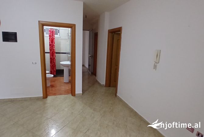 Shtepi me qera 2+1 ne Tirane - 500 Euro