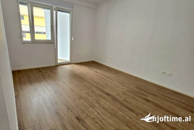 Shtepi ne shitje 2+1 ne Tirane - 210,000 Euro