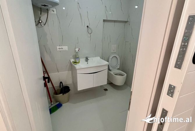 Casa in vendita Garsoniere a Tirana - 85,000 Euro