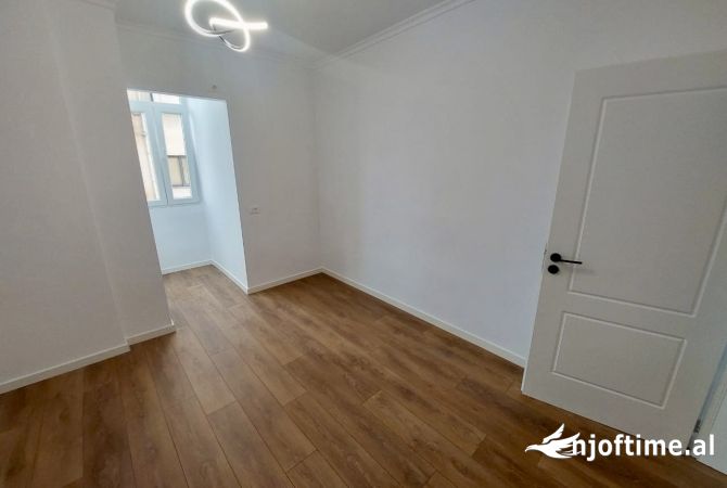 Shtepi ne shitje 2+1 ne Tirane - 185,000 Euro