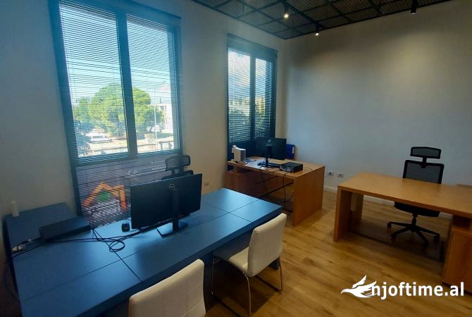 Ambient biznesi ne shitje 1+1 ne Tirane - 126,000 Euro