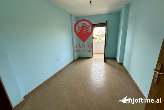 Shtepi ne shitje Apartament ne Tirane, 2+1, Mobilimi Bosh, pa mobiluar, Pagesa 196,000  Euro.