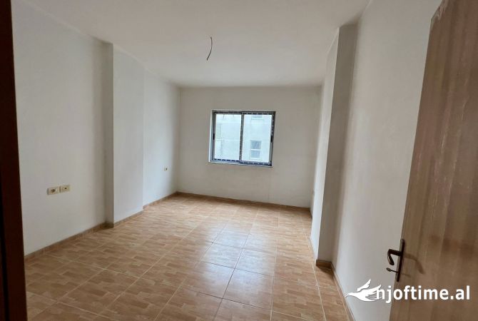 Shtepi ne shitje 2+1 ne Tirane - 193,000 Euro
