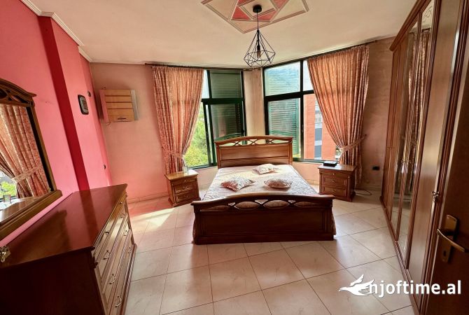 Shtepi ne shitje Apartament ne Tirane, 1+1, Mobilimi E mobiluar, Pagesa 115,000  Euro.