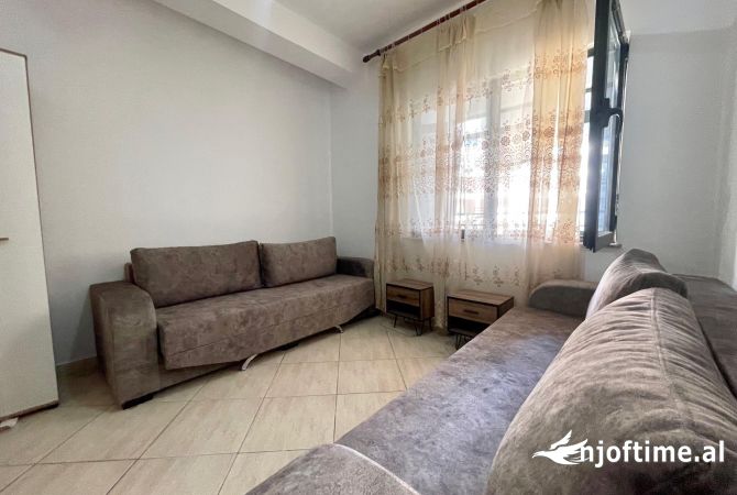 Shtepi ne shitje Apartament ne Tirane, 2+1, Mobilimi E mobiluar, Pagesa 207,000  Euro.