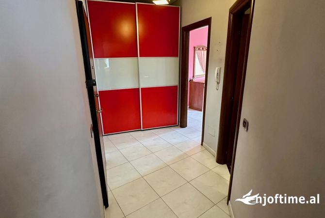 Shtepi ne shitje Apartament ne Tirane, 1+1, Mobilimi E mobiluar, Pagesa 115,000  Euro.