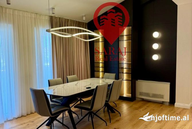 Shtepi ne shitje Penthose(kati i fundit panoramik) ne Tirane, 3+1, Mobilimi E mobiluar, Pagesa 650,000  Euro.