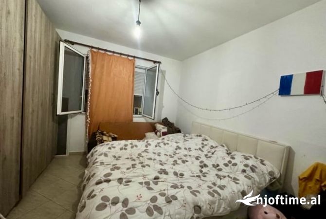Shtepi ne shitje 3+1 ne Tirane - 90,000 Euro
