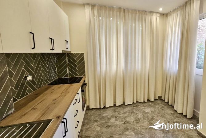 Shtepi ne shitje 2+1 ne Tirane - 145,000 Euro