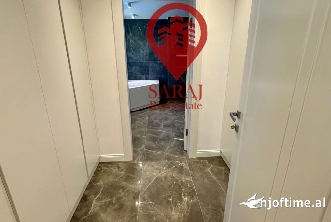 Shtepi ne shitje Penthose(kati i fundit panoramik) ne Tirane, 3+1, Mobilimi E mobiluar, Pagesa 650,000  Euro.