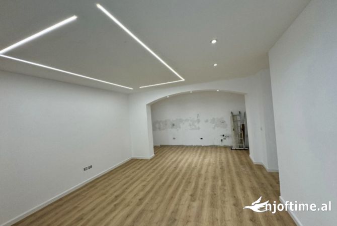 Shtepi ne shitje 2+1 ne Tirane - 170,000 Euro