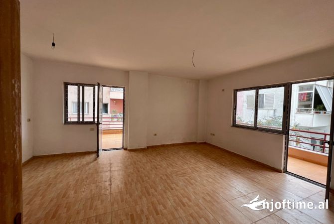 Shtepi ne shitje 3+1 ne Tirane - 193,000 Euro