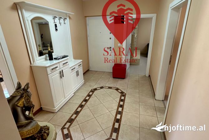 Shtepi ne shitje Apartament ne Tirane, 2+1, Mobilimi Pjeserisht e mobiluar, Pagesa 170,000  Euro.