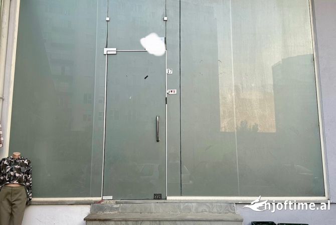 Ambient biznesi ne shitje 1+1 ne Tirane - 126,000 Euro