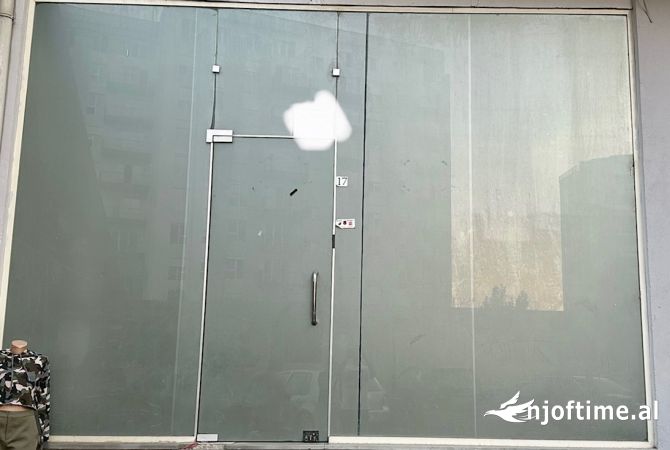 Ambient biznesi ne shitje 1+1 ne Tirane - 126,000 Euro