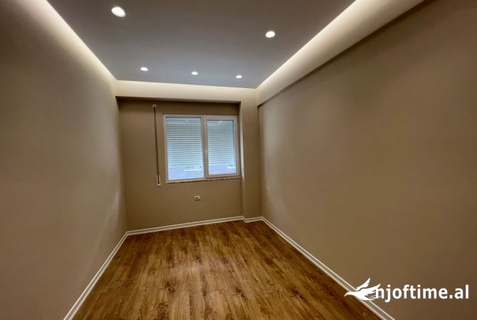 Shtepi me qera Apartament ne Tirane, 2+1, Mobilimi Bosh, pa mobiluar, Pagesa 650  Euro.