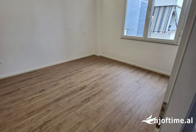 Shtepi ne shitje 2+1 ne Tirane - 210,000 Euro