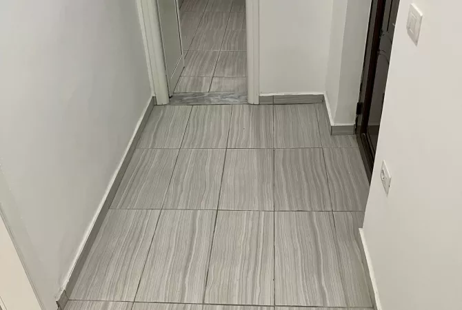 Ambient biznesi me qera 3+1 ne Tirane - 350 Euro