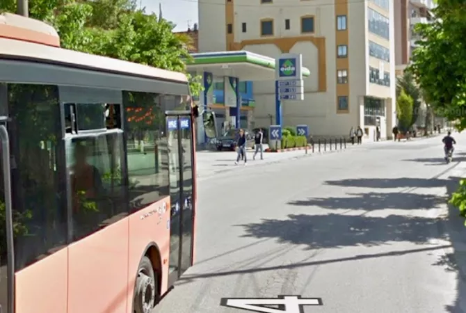 Shtepi ne shitje Apartament ne Tirane, 2+1, Mobilimi E mobiluar, Pagesa 118,000  Euro.