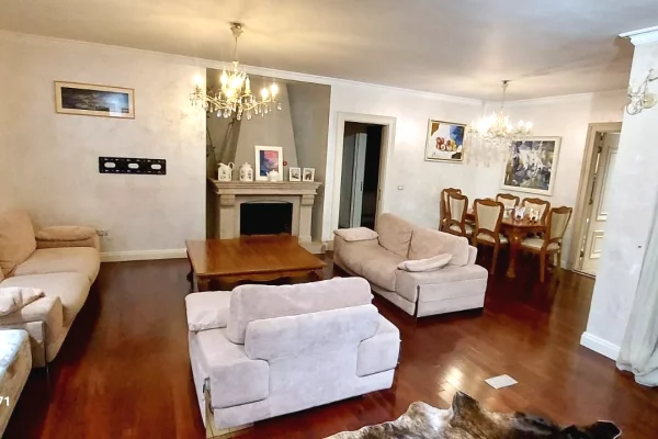 Shtepi ne shitje 3+1 ne Tirane - 598,000 Euro