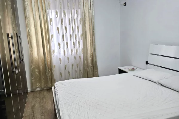 Shtepi ne shitje 2+1 ne Tirane - 140,000 Euro