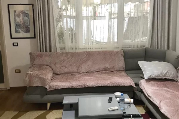 Shtepi ne shitje Shtepi Private ne Tirane, 2+1, Mobilimi E mobiluar, Pagesa 149,000  Euro.