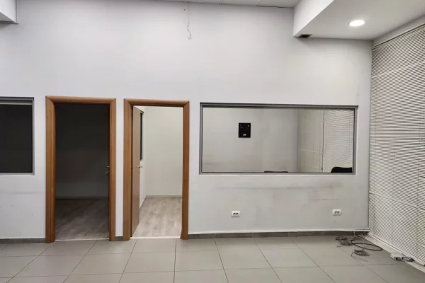 Ambient biznesi ne shitje 1+1 ne Tirane - 324,000 Euro