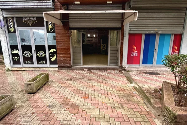 Shitet Dyqan ne Yzberisht