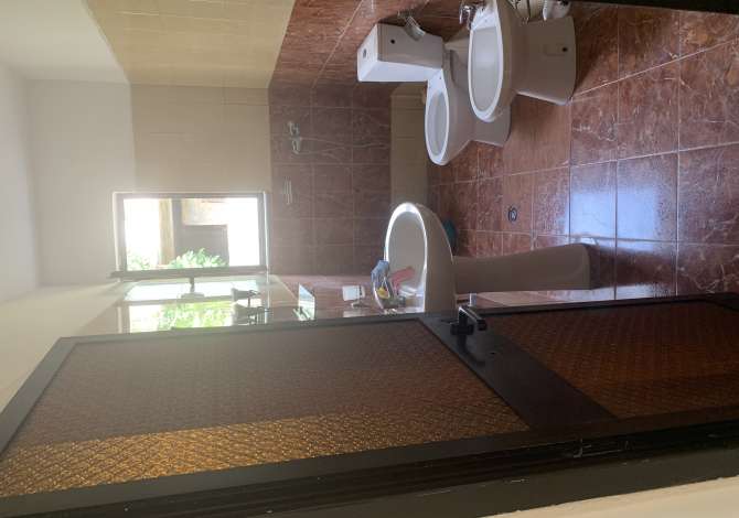 Shtepi me qera 2+1 ne Tirane - 30,000 Leke