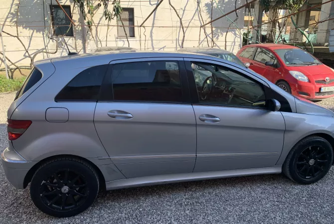Cars for sale in Tirana - 4,299 Euro