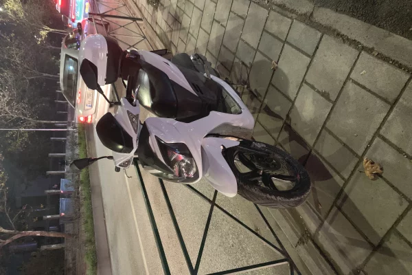 Motorra ne shitje ne Tirane - 1,100 Euro