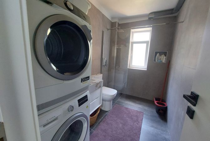 Shtepi me qera Apartament ne Tirane, Garsoniere, Mobilimi E mobiluar, Pagesa 35,000  Leke.