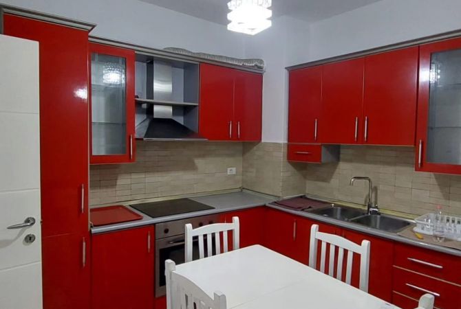 Shtepi me qera 1+1 ne Tirane - 42,000 Leke
