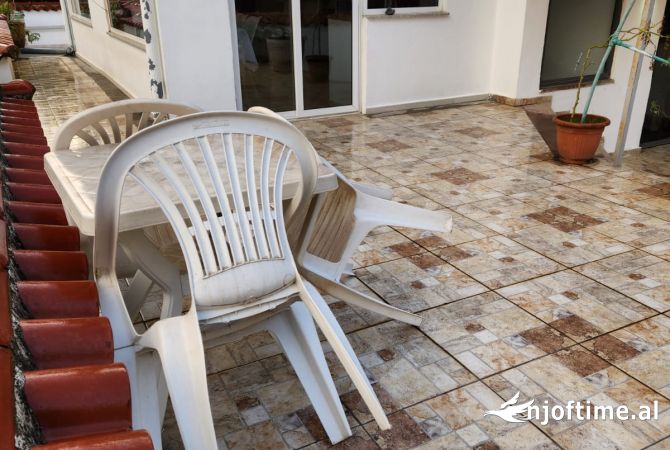 Shtepi me qera Apartament ne Tirane, 2+1, Mobilimi E mobiluar, Pagesa 450  Euro.