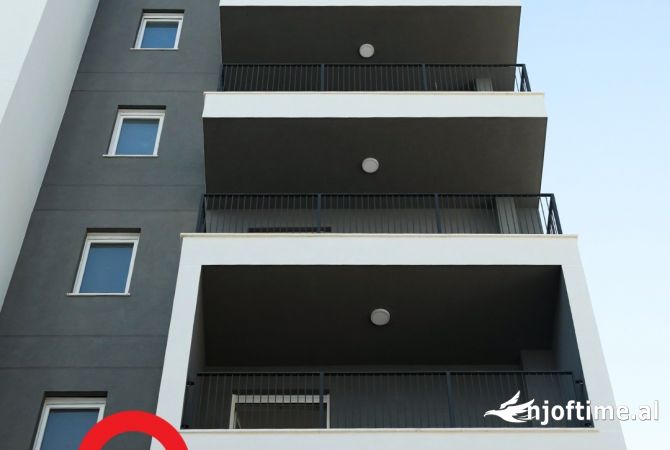 Shtepi ne shitje Apartament ne Tirane, 2+1, Mobilimi Bosh, pa mobiluar, Pagesa 122,600  Euro.