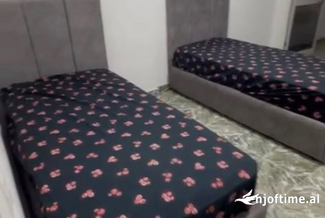 Shtepi me qera Apartament ne Tirane, 2+1, Mobilimi E mobiluar, Pagesa 550  Euro.