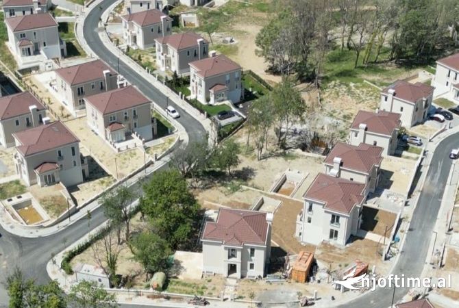Casa in vendita 4+1 a Tirana - 1,200,000 Euro